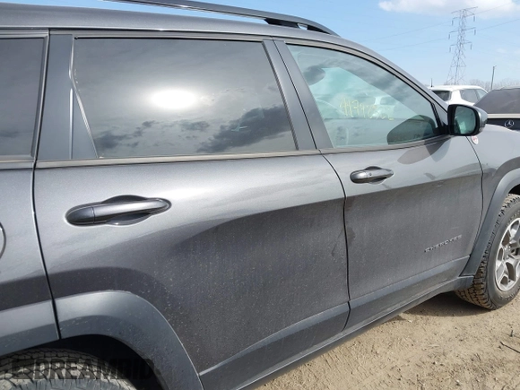 2022 Jeep Cherokee Trailhawk with VIN 1C4PJMBX4ND536592, listed as a IAAI auction lot 41792322 with 43,611 mi miles and . Bid and sale history available at DreamBid. Image 13.
