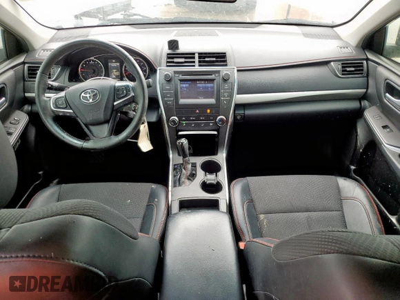 2017 Toyota Camry XLE z VIN 4T1BF1FK3HU786981, wystawiony jako Copart lot #60705715 z przebiegiem 81 898 mil mil oraz Szkoda całkowita • Salvage title. Historia ofert i sprzedaży dostępna na DreamBid. Obrazek 8.