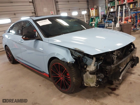 2022 Hyundai Elantra N with VIN KMHLW4AK9NU003302, listed as a IAAI auction lot 41884801 with 39,415 mi miles. Bid and sale history available at carsss.com. Image 1.