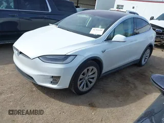 2018 Tesla Model X 75D with VIN 5YJXCBE27JF121834, listed as a IAAI auction lot 41769246 with 90,814 mi miles and . Bid and sale history available at carsss.com. Image 19.