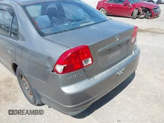 2004 Honda Civic LX z VIN 1HGES16504L012390, wystawiony jako IAAI lot #42312734 z przebiegiem 166 473 mil mil oraz . Historia ofert i sprzedaży dostępna na DreamBid. Obrazek 6.