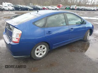 2008 Toyota Prius with VIN JTDKB20U687786231, listed as a IAAI auction lot 41839789 with 132,006 mi miles. Bid and sale history available at carsss.com. Image 4.