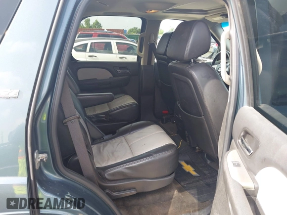 2008 Chevrolet Tahoe LTZ with VIN 1GNFK13008R250648, listed as a IAAI auction lot 42621424 with 225,027 mi miles and . Bid and sale history available at DreamBid. Image 8.