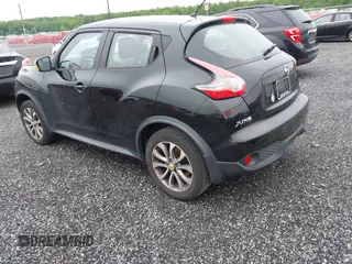 2015 Nissan Juke SV z VIN JN8AF5MV6FT555181, wystawiony jako IAAI lot #42261053 z przebiegiem 167 587 mil mil oraz . Historia ofert i sprzedaży dostępna na DreamBid. Obrazek 3.