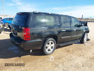 2007 Chevrolet Suburban LT with VIN 3GNFC16077G264439, listed as a IAAI auction lot 41212959 with Not Provided miles and . Bid and sale history available at DreamBid. Image 4.