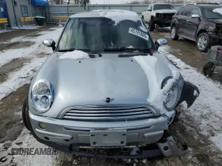 2004 MINI Hardtop with VIN WMWRC334X4TJ62010, listed as a Copart auction lot 45191885 with Not Provided miles and Salvage Title. Bid and sale history available at DreamBid. Image 5.