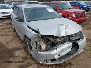 2014 Volkswagen Jetta TDI w/Premium с VIN 3VW3L7AJ5EM390700, выставлен на аукционе IAAI как лот 41450034 с пробегом 139 679 миль миль и . История ставок и продаж доступна на DreamBid. Изображение 1.