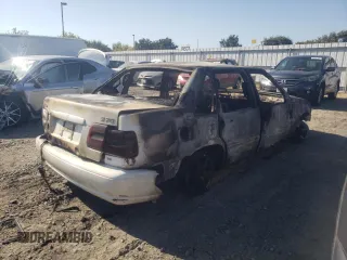 2000 Volvo S70 z VIN YV1LS61J0Y2651057, wystawiony jako Copart lot #69785084 z przebiegiem Nie podano mil oraz Nie do naprawy. Historia ofert i sprzedaży dostępna na DreamBid. Obrazek 3.