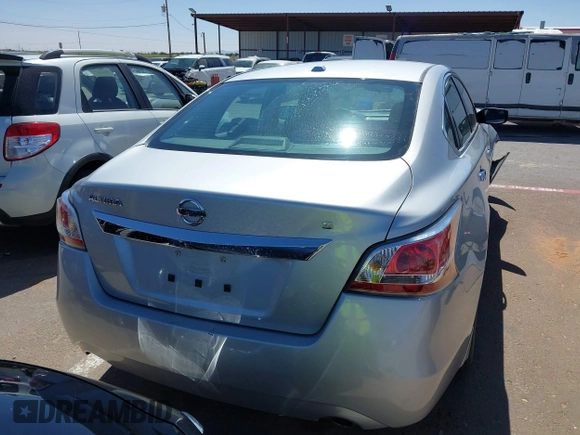 2015 Nissan Altima 2.5 z VIN 1N4AL3AP0FN345314, wystawiony jako IAAI lot #42143123 z przebiegiem 101 898 mil mil oraz . Historia ofert i sprzedaży dostępna na DreamBid. Obrazek 16.