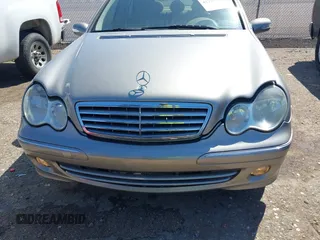 2006 Mercedes-Benz C 280 Luxury with VIN WDBRF54H26A892630, listed as a IAAI auction lot 41733945 with 193,041 mi miles and . Bid and sale history available at DreamBid. Image 6.