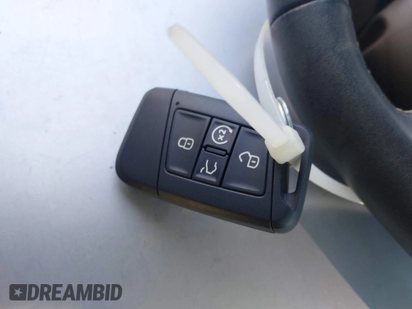 2022 Volkswagen Taos SE z VIN 3VVLX7B20NM097528, wystawiony jako IAAI lot #41152253 z przebiegiem 45 607 mil mil oraz . Historia ofert i sprzedaży dostępna na DreamBid. Obrazek 11.