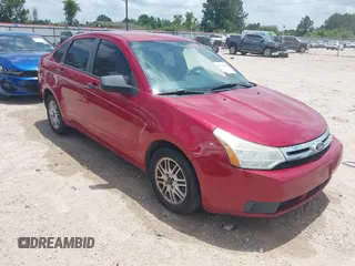 2009 Ford Focus SE z VIN 1FAHP35N49W249311, wystawiony jako IAAI lot #42281800 z przebiegiem 252 228 mil mil oraz . Historia ofert i sprzedaży dostępna na DreamBid. Obrazek 1.