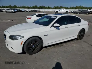 2014 BMW 5 Series 528i z VIN WBA5A5C50ED507257, wystawiony jako Copart lot #61500685 z przebiegiem 133 383 mil mil oraz Szkoda całkowita • Salvage title. Historia ofert i sprzedaży dostępna na DreamBid. Obrazek 1.
