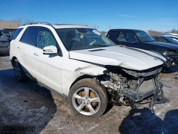 2016 Mercedes-Benz GLE with VIN 4JGDA5HB9GA790710, listed as a IAAI auction lot 41417751 with 82,673 mi miles. Bid and sale history available at carsss.com. Image 1.