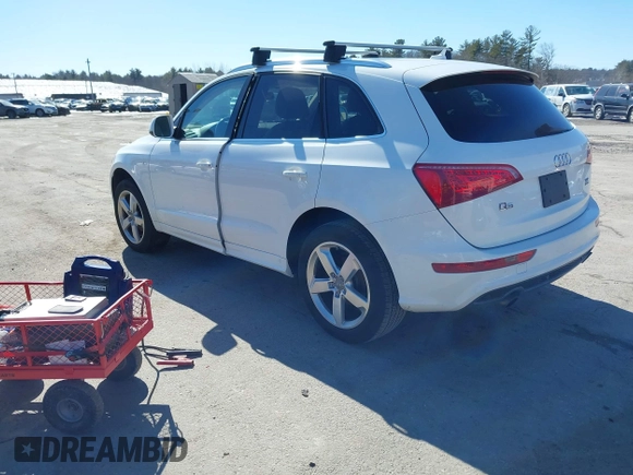 2012 Audi Q5 3.2L Premium Plus with VIN WA1DKAFP1CA101109, listed as a IAAI auction lot 41718242 with 166,120 mi miles. Bid and sale history available at carsss.com. Image 3.
