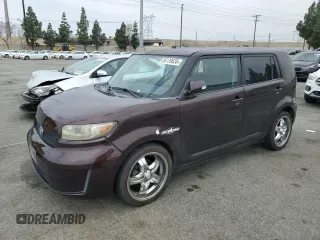2008 Scion xB z VIN JTLKE50E081010668, wystawiony jako Copart lot #55179635 z przebiegiem 188 527 mil mil oraz Tytuł czysty. Historia ofert i sprzedaży dostępna na DreamBid. Obrazek 1.