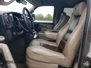 2019 Chevrolet Express Cargo z VIN 1GCWGBFG9K1233619, wystawiony jako Copart lot #78674184 z przebiegiem 102 580 mil mil oraz Szkoda całkowita • Salvage title. Historia ofert i sprzedaży dostępna na DreamBid. Obrazek 7.