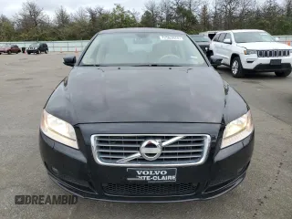 2010 Volvo S80 I6 with VIN YV1982AS8A1116886, listed as a Copart auction lot 72563974 with 122,117 mi miles and Salvage Title. Bid and sale history available at carsss.com. Image 5.
