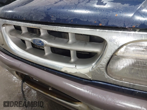 1997 Ford Explorer XLT with VIN 1FMDU35P6VUA33724, listed as a IAAI auction lot 41843164 with 226,234 mi miles and . Bid and sale history available at DreamBid. Image 6.