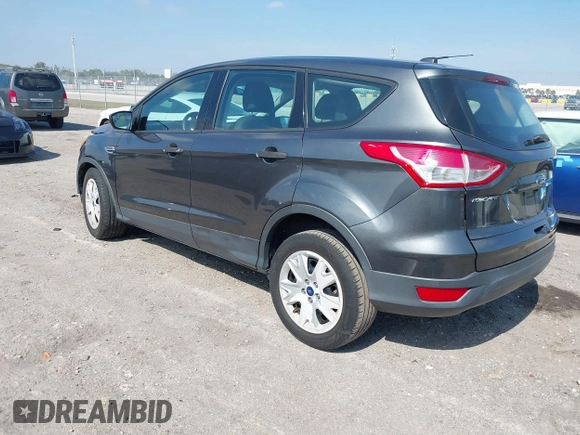2016 Ford Escape S with VIN 1FMCU0F75GUB30893, listed as a IAAI auction lot 41472841 with 67,105 mi miles. Bid and sale history available at carsss.com. Image 3.