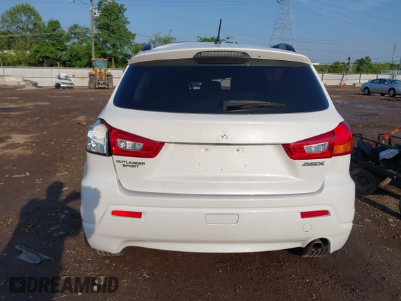 2011 Mitsubishi Outlander SE z VIN JA4AP4AU1BZ021926, wystawiony jako IAAI lot #42269085 z przebiegiem 113 010 mil mil oraz . Historia ofert i sprzedaży dostępna na DreamBid. Obrazek 16.