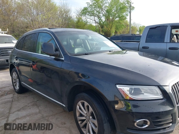 2014 Audi Q5 Premium Plus with VIN WA1LFAFP2EA094299, listed as a IAAI auction lot 41902914 with 131,422 mi miles. Bid and sale history available at carsss.com. Image 13.