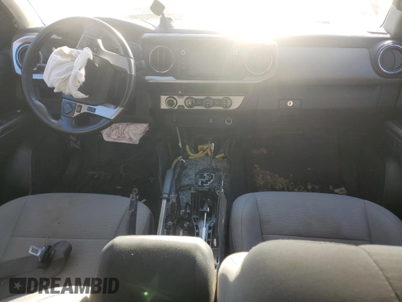 2017 Toyota Tacoma SR5 z VIN 3TMDZ5BN2HM026640, wystawiony jako Copart lot #76337144 z przebiegiem Nie podano mil oraz Szkoda całkowita • Salvage title. Historia ofert i sprzedaży dostępna na DreamBid. Obrazek 8.