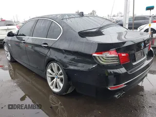 2014 BMW 5 Series 535d z VIN WBAXA5C5XED689221, wystawiony jako IAAI lot #41782273 z przebiegiem 116 510 mil mil oraz . Historia ofert i sprzedaży dostępna na DreamBid. Obrazek 3.
