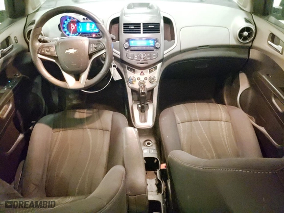 2015 Chevrolet Sonic LT with VIN 1G1JC5SB3F4133093, listed as a Copart auction lot 42963825 with 86,957 mi miles and Salvage Title. Bid and sale history available at carsss.com. Image 8.