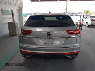 2021 Volkswagen Atlas SEL с VIN 1V2EE2CA9MC216892, выставлен на аукционе IAAI как лот 39943648 с пробегом 54 920 миль миль и . История ставок и продаж доступна на DreamBid. Изображение 17.