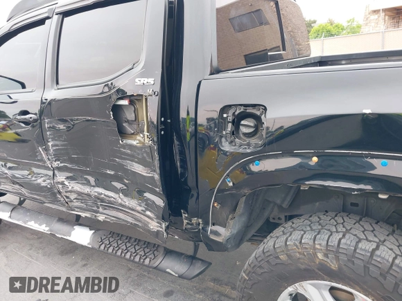 2022 Toyota Tacoma SR5 with VIN 3TMAZ5CN6NM183150, listed as a IAAI auction lot 42563528 with 38,726 mi miles and . Bid and sale history available at DreamBid. Image 19.