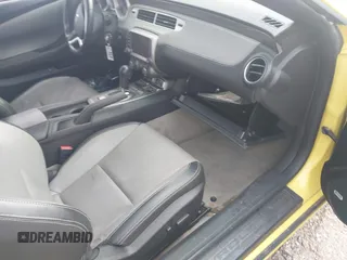 2015 Chevrolet Camaro LT with VIN 2G1FF3D38F9214336, listed as a IAAI auction lot 41815037 with 84,049 mi miles. Bid and sale history available at carsss.com. Image 5.