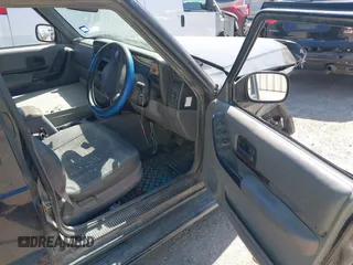 1999 Jeep Cherokee with VIN 1J4FN68S4WL268314, listed as a IAAI auction lot 41749561 with Not provided miles and . Bid and sale history available at DreamBid. Image 5.