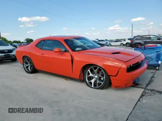 2016 Dodge Challenger SXT Plus z VIN 2C3CDZAG6GH306583, wystawiony jako Copart lot #55826495 z przebiegiem 135 391 mil mil oraz Szkoda całkowita • Salvage title. Historia ofert i sprzedaży dostępna na DreamBid. Obrazek 4.