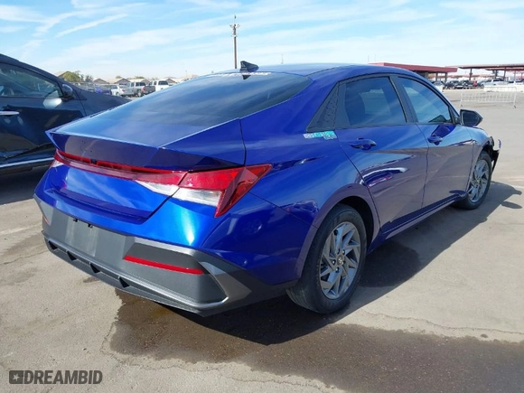 2024 Hyundai Elantra Essential with VIN KMHLM4DG8RU652186, listed as a IAAI auction lot 41456557 with 22,040 mi miles. Bid and sale history available at carsss.com. Image 4.