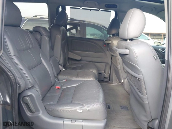 2007 Honda Odyssey EX-L with VIN 5FNRL38687B042064, listed as a IAAI auction lot 41468860 with 199,688 mi miles. Bid and sale history available at carsss.com. Image 8.