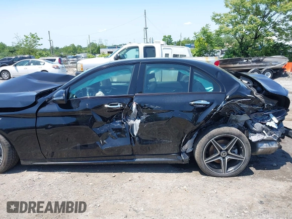 2017 Mercedes-Benz C 300 with VIN 55SWF4KB5HU233415, listed as a IAAI auction lot 42399094 with Not provided miles and . Bid and sale history available at DreamBid. Image 19.