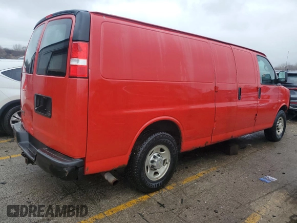 2014 Chevrolet Express Cargo Van with VIN 1GCWGGCA9E1131142, listed as a Copart auction lot 72468634 with 72,339 mi miles and Salvage Title. Bid and sale history available at carsss.com. Image 3.