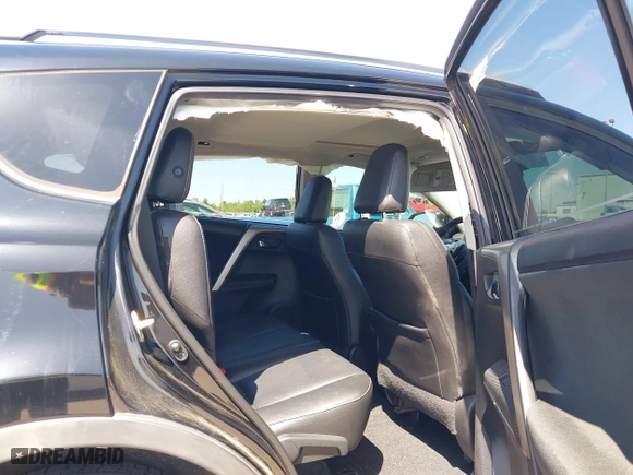 2014 Toyota RAV4 XLE with VIN 2T3WFREV6EW103184, listed as a IAAI auction lot 41966617 with 116,533 mi miles. Bid and sale history available at carsss.com. Image 8.