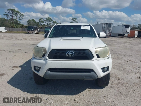 2014 Toyota Tacoma PreRunner with VIN 3TMJU4GN2EM169071, listed as a IAAI auction lot 41543601 with 304,594 mi miles. Bid and sale history available at carsss.com. Image 12.