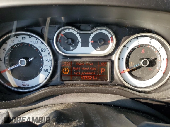 2014 FIAT 500L Easy with VIN ZFBCFABH3EZ002111, listed as a Copart auction lot 84072054 with 133,321 mi miles and Clean Title. Bid and sale history available at DreamBid. Image 9.