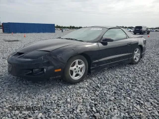 1998 Pontiac Firebird Firebird with VIN 2G2FS22K2W2216667, listed as a Copart auction lot 63143015 with 107,097 mi miles and Salvage title. Bid and sale history available at DreamBid. Image 1.