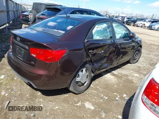 2011 Kia Forte EX with VIN KNAFU4A25B5330290, listed as a IAAI auction lot 41840190 with 111,569 mi miles. Bid and sale history available at carsss.com. Image 4.