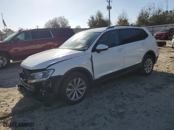 2019 Volkswagen Tiguan S with VIN 3VV1B7AX3KM032588, listed as a Copart auction lot 48238005 with 71,042 mi miles and Non Repairable. Bid and sale history available at carsss.com. Image 1.