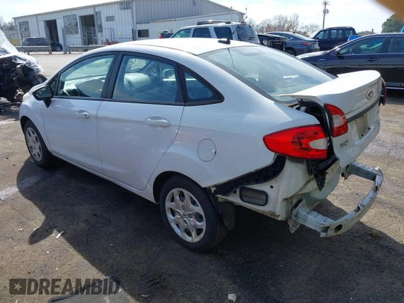 2013 Ford Fiesta S z VIN 3FADP4AJ9DM191664, wystawiony jako IAAI lot #41827196 z przebiegiem 111 982 mil mil oraz . Historia ofert i sprzedaży dostępna na DreamBid. Obrazek 3.