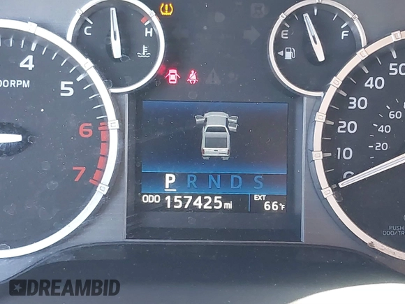 2017 Toyota Tundra Platinum z VIN 5TFAW5F15HX612228, wystawiony jako IAAI lot #41677281 z przebiegiem 157 425 mil mil oraz . Historia ofert i sprzedaży dostępna na DreamBid. Obrazek 15.