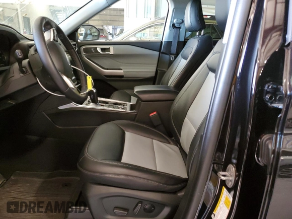 2023 Ford Explorer XLT z VIN 1FMSK8DH2PGB07744, wystawiony jako Copart lot #51799775 z przebiegiem 49 735 mil mil oraz Szkoda całkowita • Salvage title. Historia ofert i sprzedaży dostępna na DreamBid. Obrazek 7.