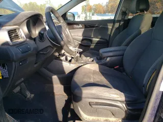 2016 Kia Sorento LX with VIN 5XYPG4A30GG169384, listed as a Copart auction lot 77208264 with 300,050 mi miles and Salvage Title. Bid and sale history available at carsss.com. Image 7.