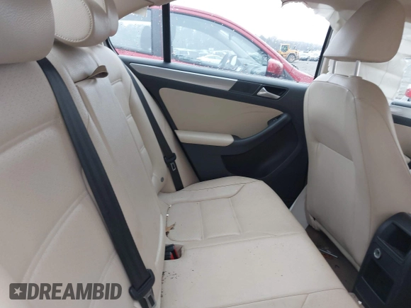 2015 Volkswagen Jetta Sedan 1.8T SE with VIN 3VWD17AJ6FM237674, listed as a IAAI auction lot 41613054 with 71,325 mi miles. Bid and sale history available at carsss.com. Image 8.