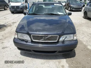 1998 Volvo S70 z VIN YV1LS5340W2417595, wystawiony jako Copart lot #58514365 z przebiegiem 128 166 mil mil oraz Tytuł czysty. Historia ofert i sprzedaży dostępna na DreamBid. Obrazek 5.